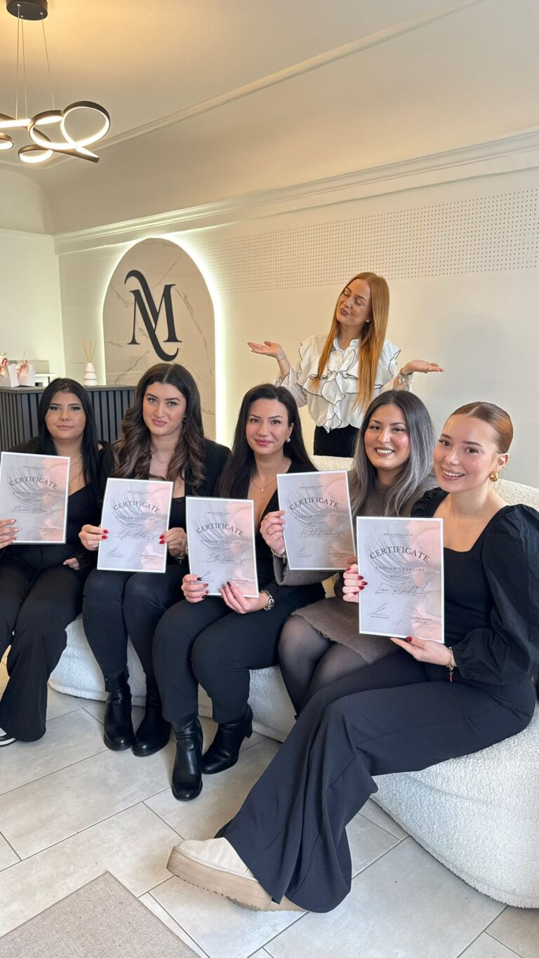 Absolventinnen Korean Lash Lift Workshop mit Meldina