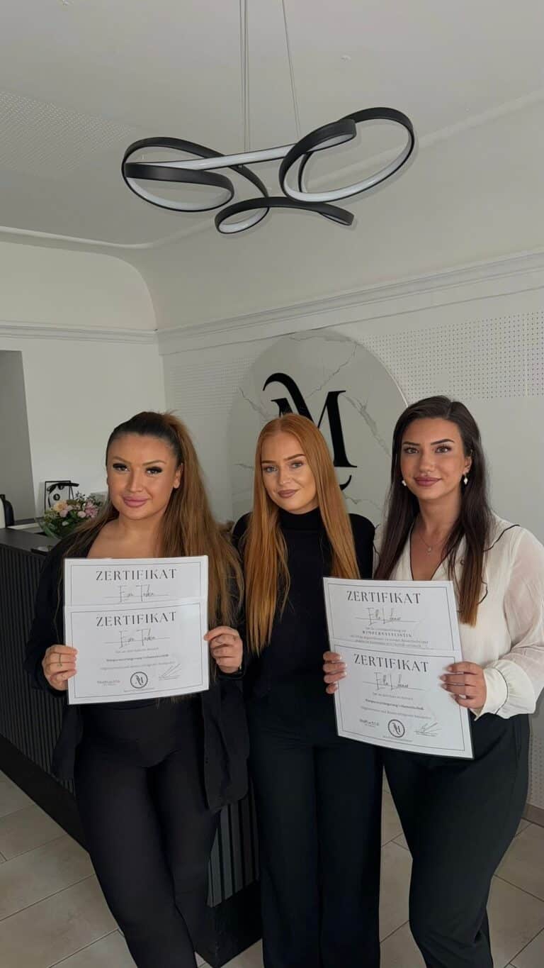 Wimpernschulung Absolventinnen mit Meldina